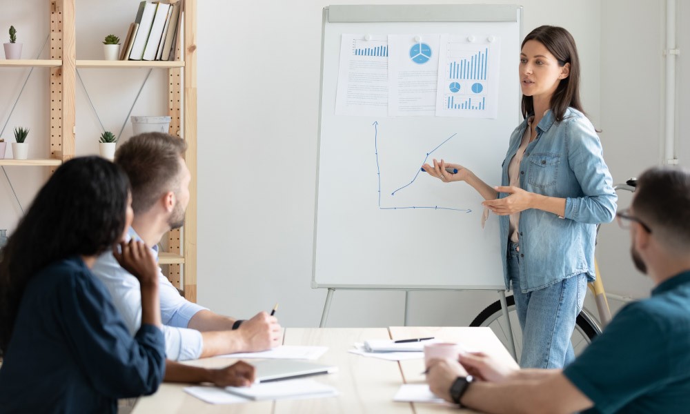 Why Sales Excellence Training Courses Are Essential for Revenue Success